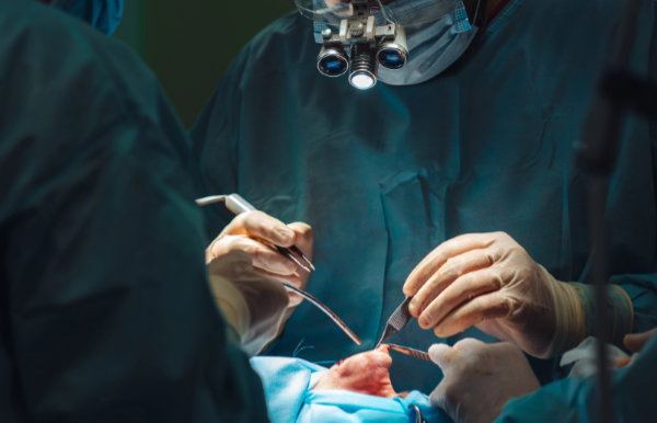 Thinking about rhinoplasty after 50? Discover how recovery differs as you age, why functional nose surgery can improve your health, and expert-backed tips for safe healing.